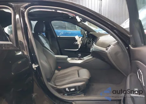 2021 BMW 3 Series 330E xDrive z USA, uszkodzony, nr VIN 3MW5P9J02M8B90770